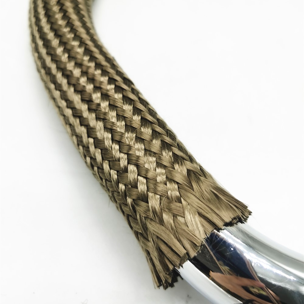 Egzoz Hortumu için Yalıtım Manşonu — Aşırı Koşullar İçin Dayanıklı Termal Koruma